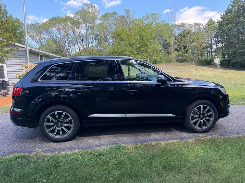 2017 Audi 4M Q7 - Image 2 of 10