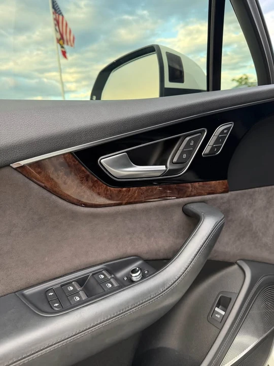 2017 Audi 4M Q7 - Image 17 of 20