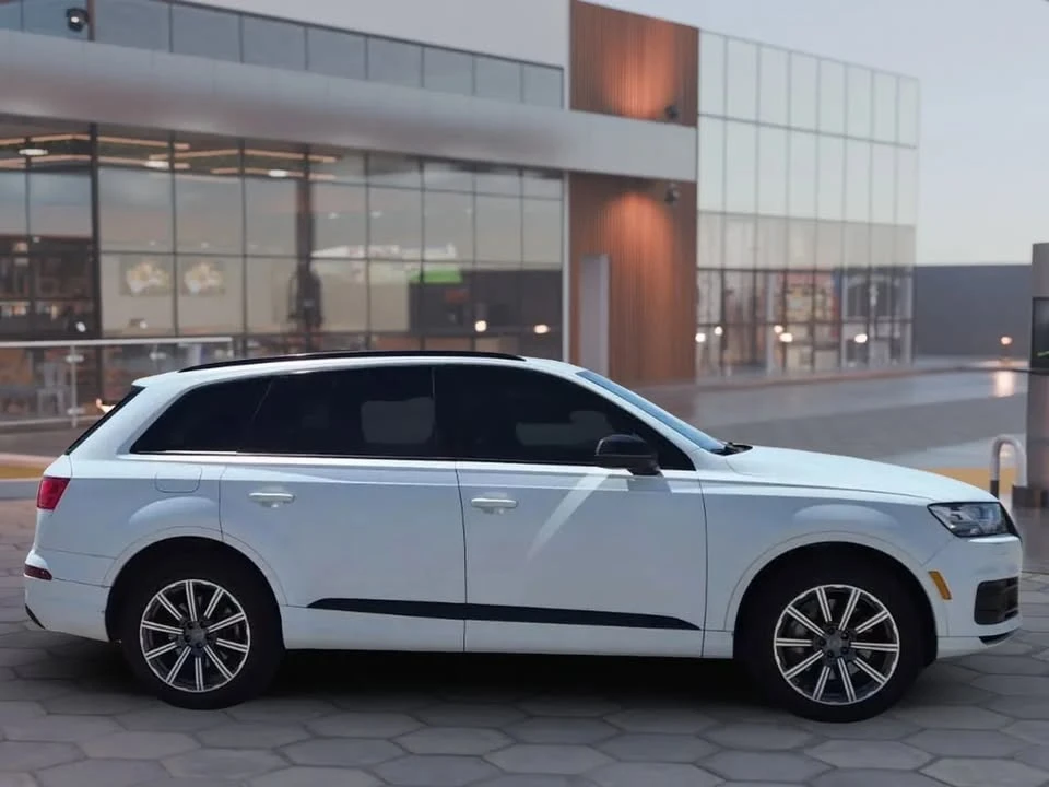 2017 Audi 4M Q7 - Image 2 of 17
