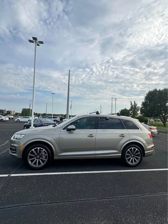 2017 Audi 4M Q7 - Image 2 of 10