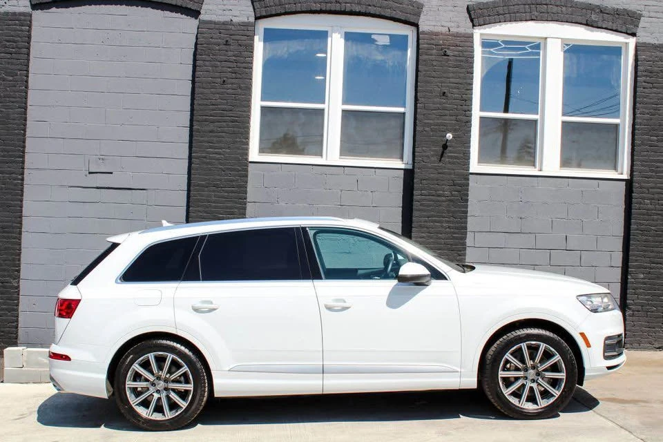2017 Audi 4M Q7 - Image 5 of 18