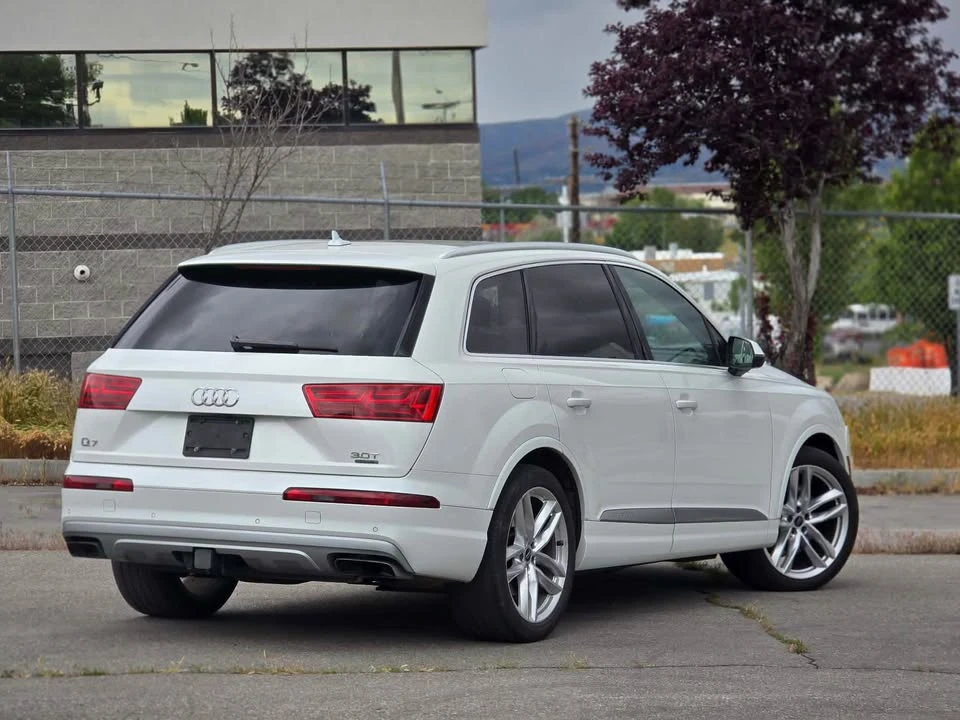 2017 Audi 4M Q7 - Image 2 of 10