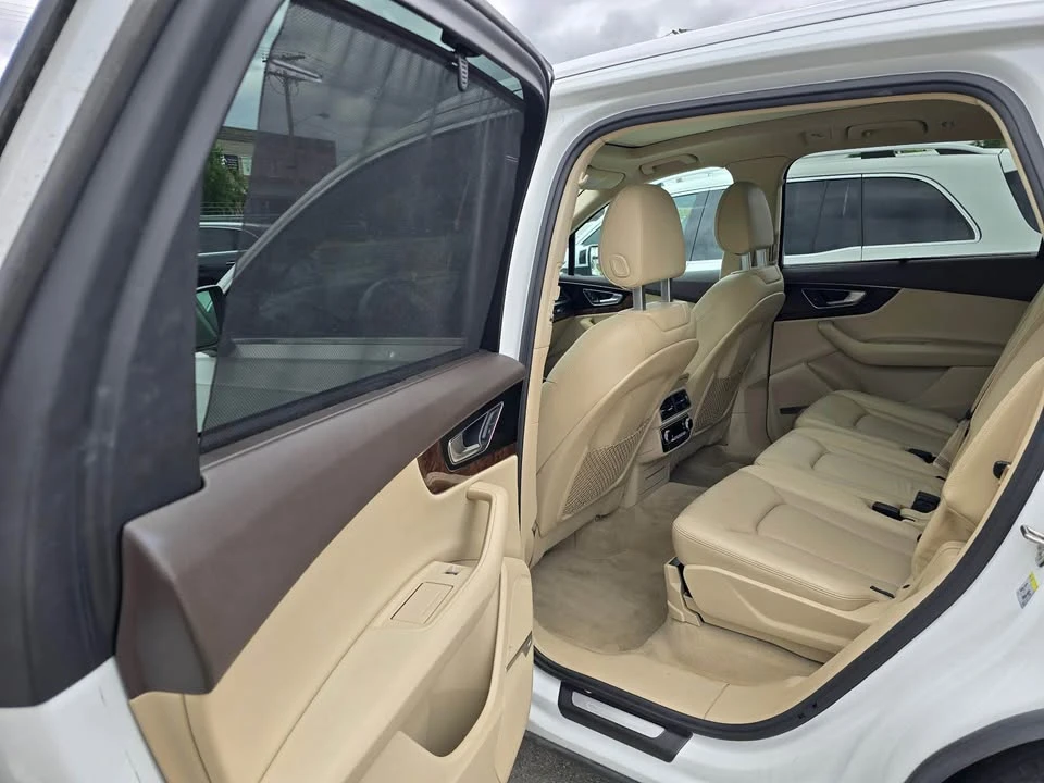 2017 Audi 4M Q7 - Image 9 of 10