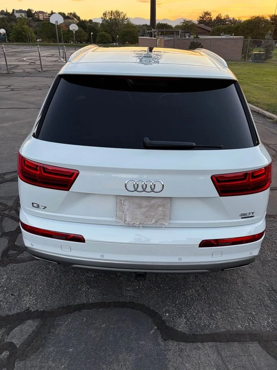 2017 Audi 4M Q7 - Image 4 of 18
