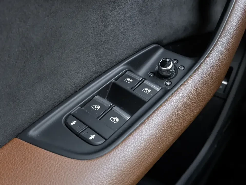 2017 Audi 4M Q7 - Image 18 of 20