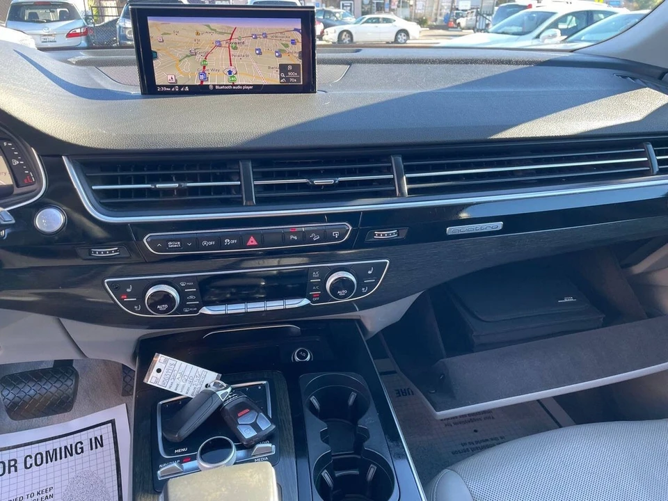 2017 Audi 4M Q7 - Image 12 of 17