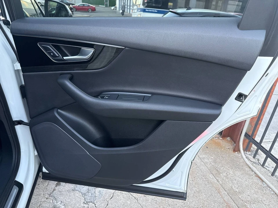 2017 Audi 4M Q7 - Image 14 of 21