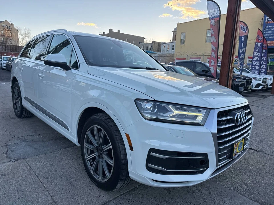 2017 Audi 4M Q7 - Image 2 of 21