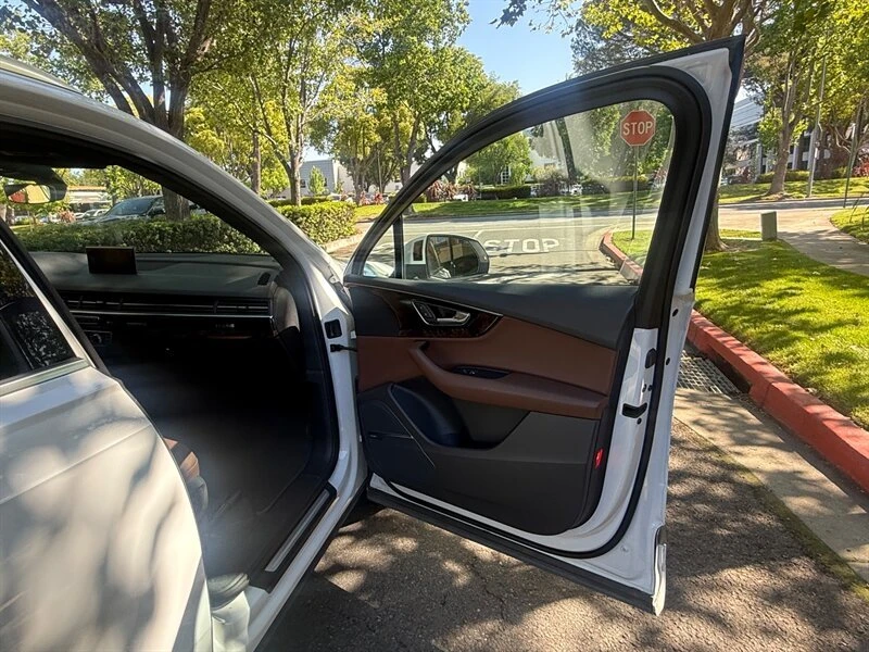 2017 Audi 4M Q7 - Image 16 of 20