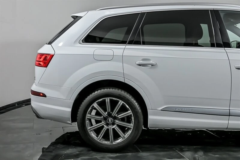 2017 Audi 4M Q7 - Image 10 of 21