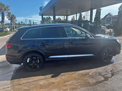 2017 Audi Q7 4.2 Quattro Premium Sport Utility 4D
