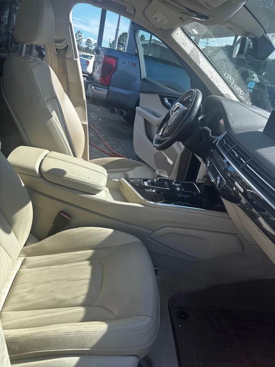 2017 Audi 4M Q7 - Image 9 of 20