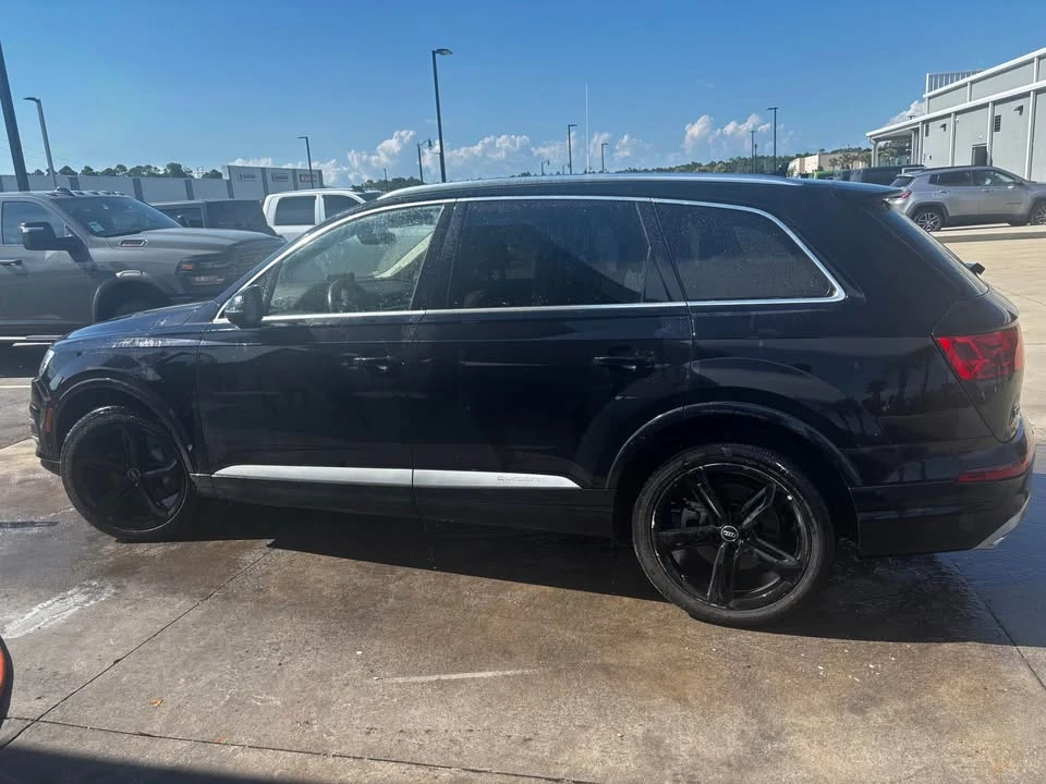 2017 Audi 4M Q7 - Image 2 of 20