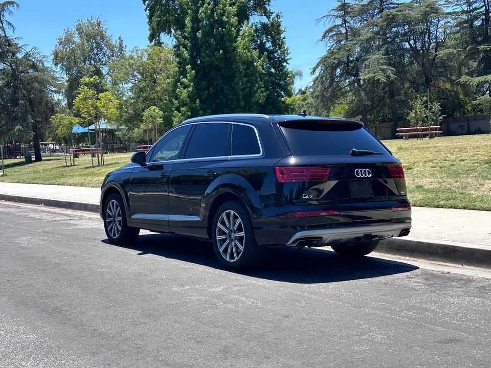 2017 Audi 4M Q7 - Image 7 of 14