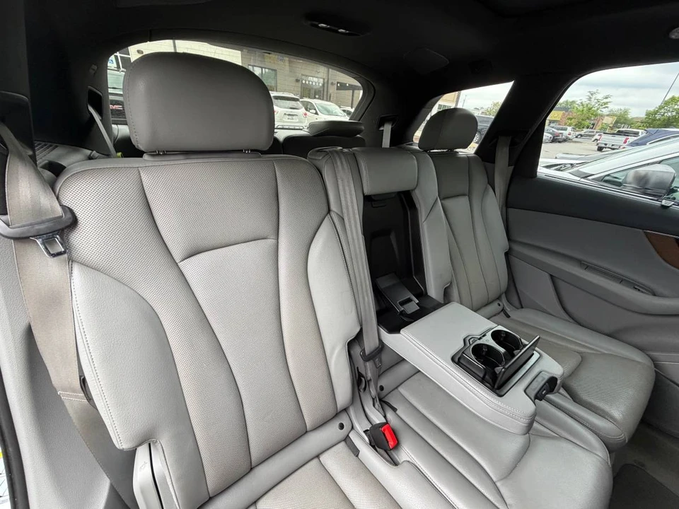 2017 Audi 4M Q7 - Image 9 of 10