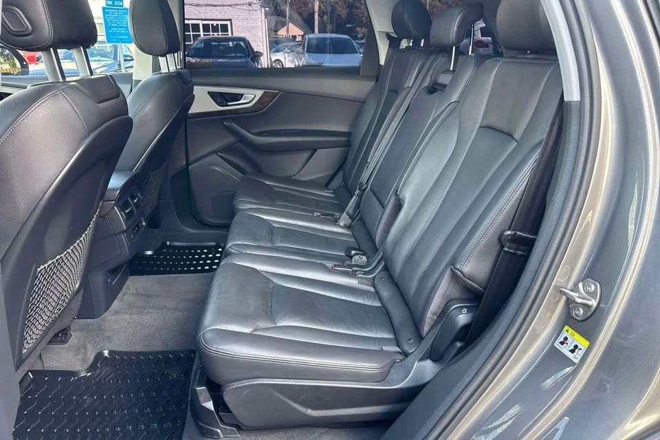 2017 Audi 4M Q7 - Image 13 of 19