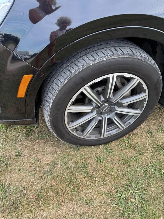 2017 Audi 4M Q7 - Image 9 of 10