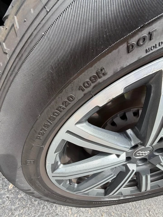 2017 Audi 4M Q7 - Image 16 of 17