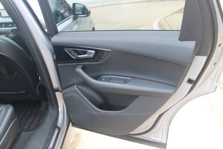 2017 Audi 4M Q7 - Image 11 of 16