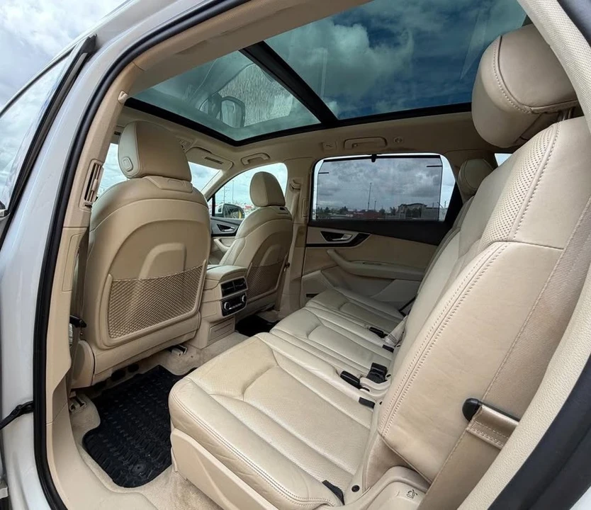 2017 Audi 4M Q7 - Image 11 of 16