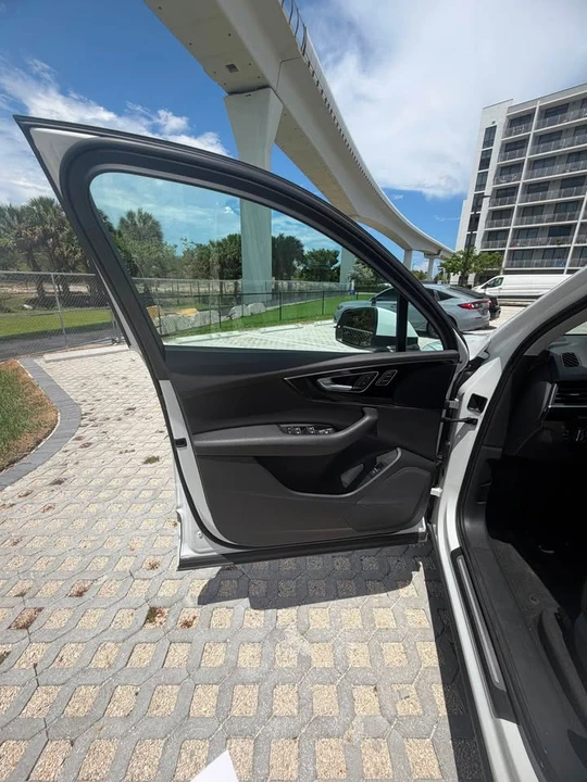 2017 Audi 4M Q7 - Image 9 of 16
