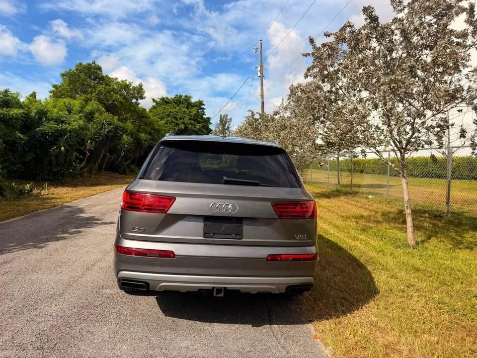 2017 Audi 4M Q7 - Image 4 of 10