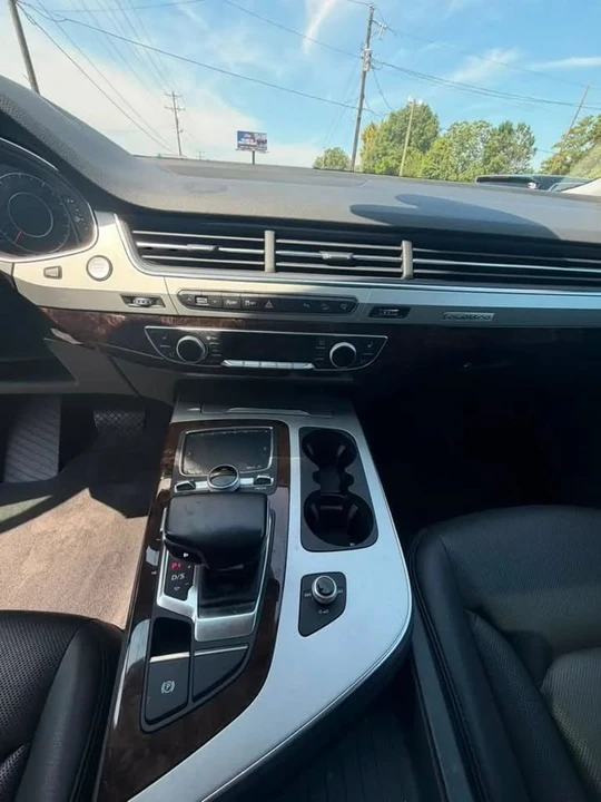 2017 Audi 4M Q7 - Image 11 of 15