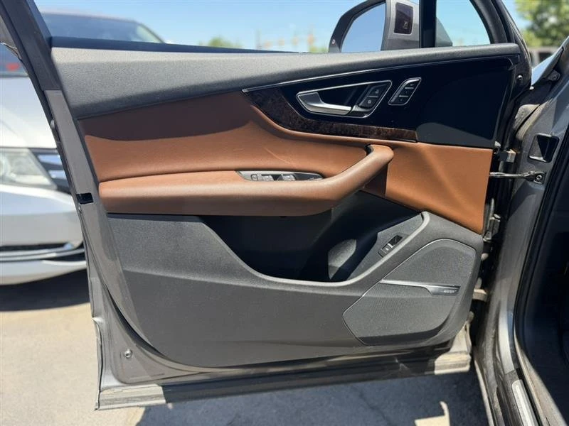 2017 Audi 4M Q7 - Image 7 of 14