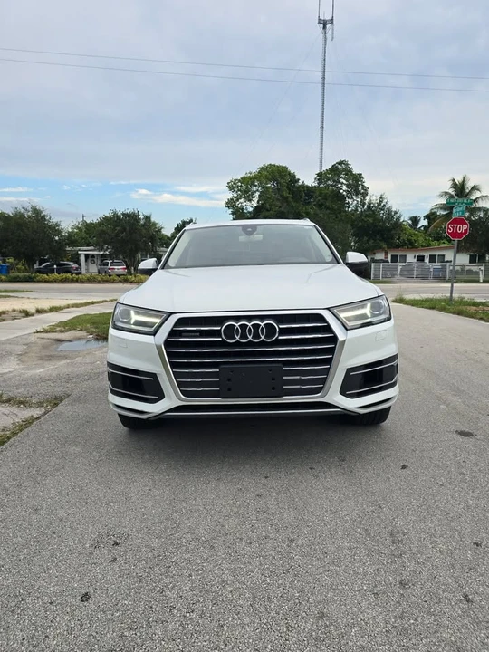 2017 Audi 4M Q7 - Image 2 of 11