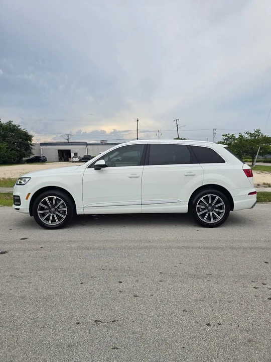 2017 Audi 4M Q7 - Image 8 of 11