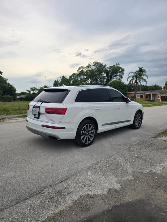 2017 Audi 4M Q7 - Image 5 of 11