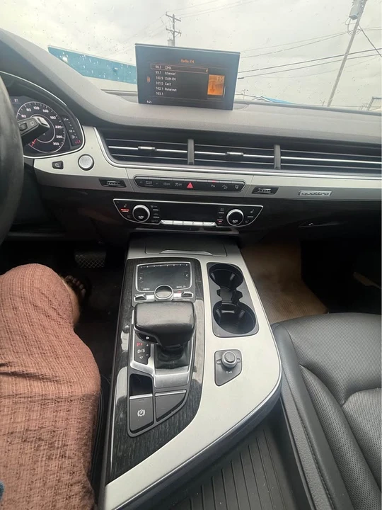 2017 Audi 4M Q7 - Image 9 of 10