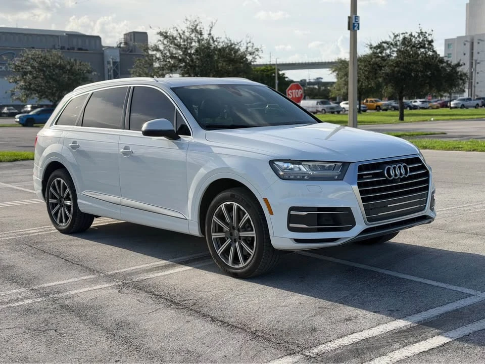 2017 Audi 4M Q7 - Image 2 of 18