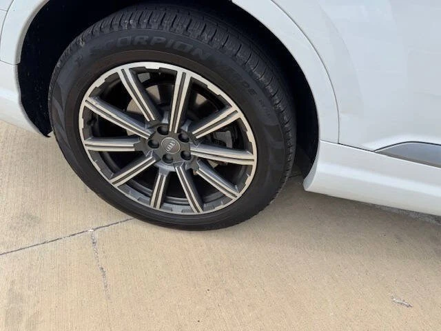 2017 Audi 4M Q7 - Image 12 of 20