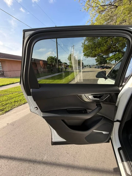 2017 Audi 4M Q7 - Image 11 of 17