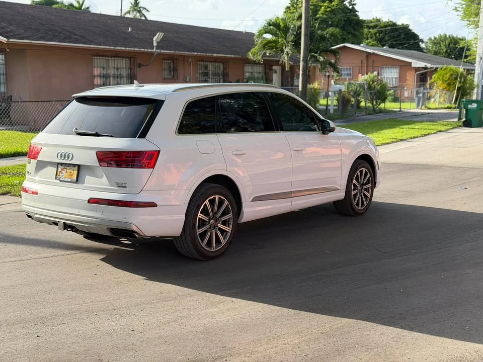 2017 Audi 4M Q7 - Image 5 of 17