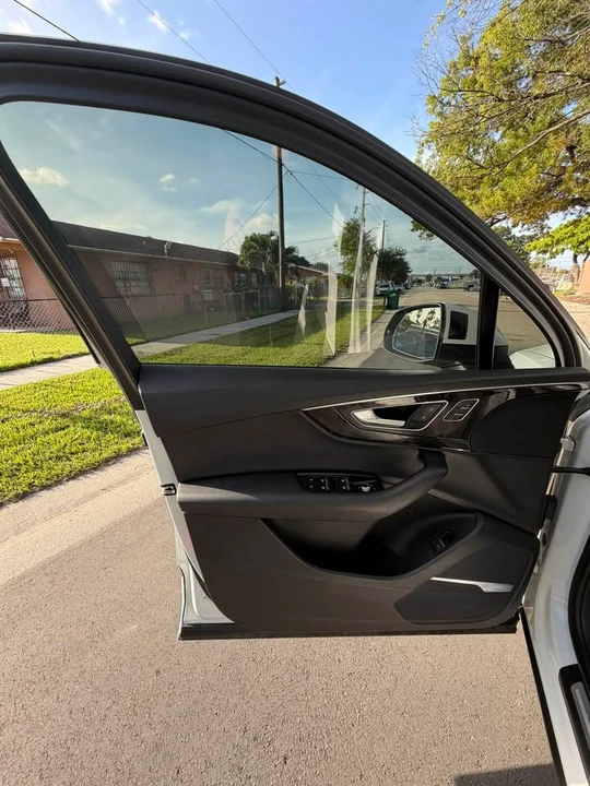 2017 Audi 4M Q7 - Image 8 of 17