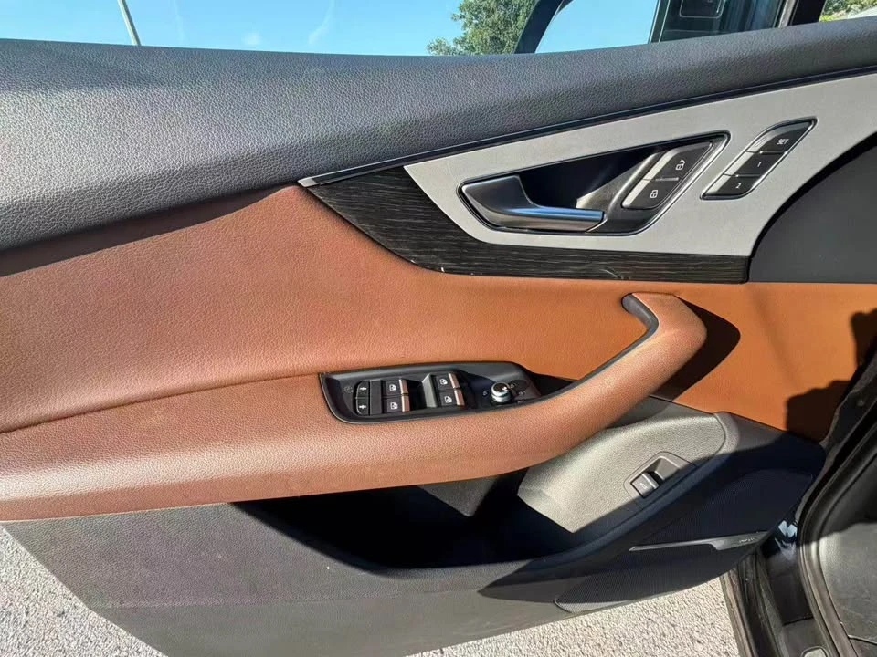2017 Audi 4M Q7 - Image 9 of 18