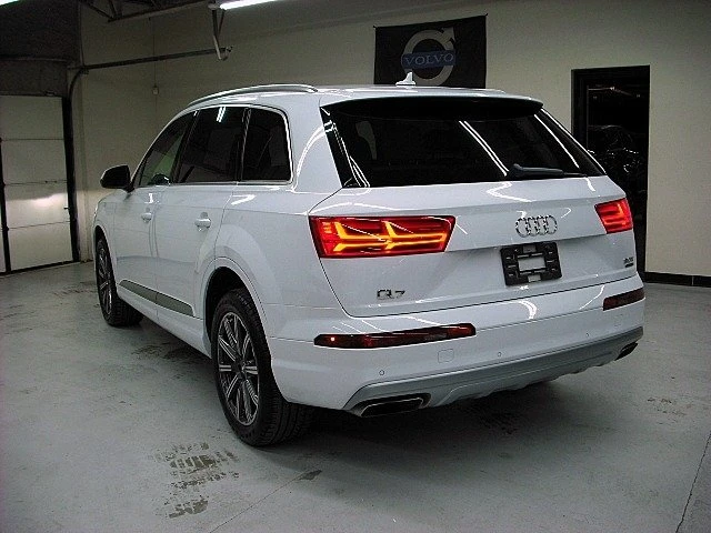 2017 Audi 4M Q7 - Image 4 of 20