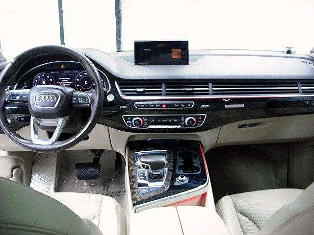 2017 Audi 4M Q7 - Image 10 of 20