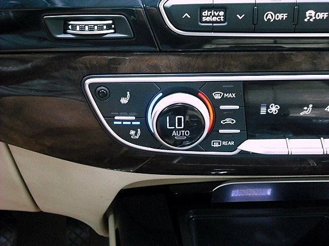 2017 Audi 4M Q7 - Image 17 of 20