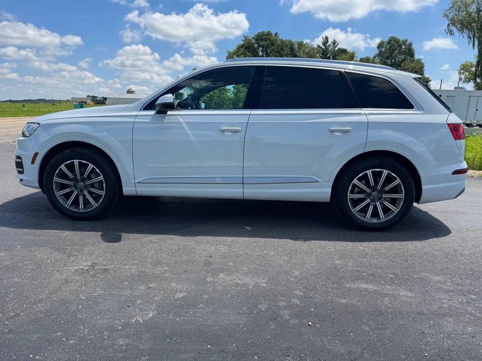 2017 Audi 4M Q7 - Image 2 of 21