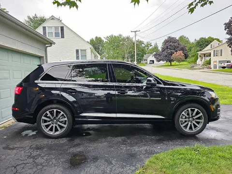 2017 Audi Q7 Premium Plus
