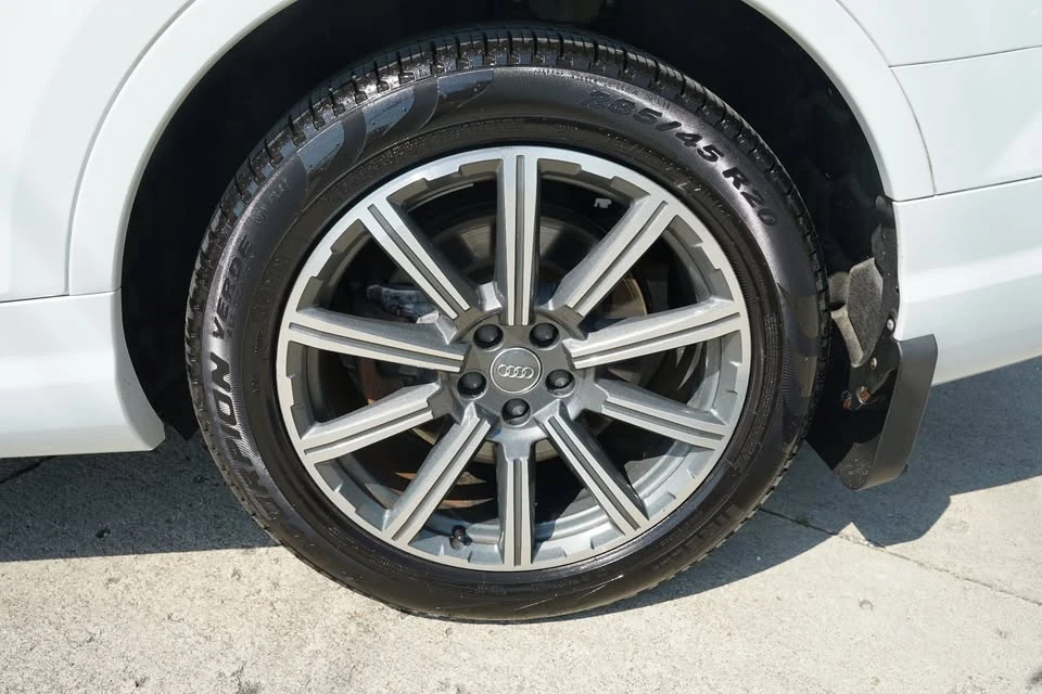 2017 Audi 4M Q7 - Image 11 of 20