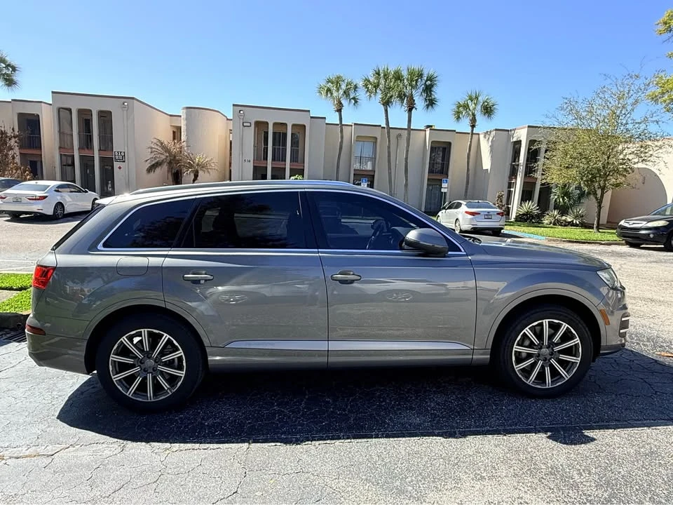2017 Audi 4M Q7 - Image 2 of 10