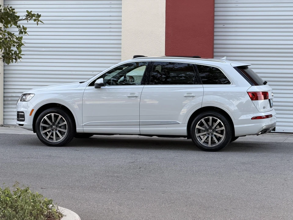 2017 Audi 4M Q7 - Image 10 of 31