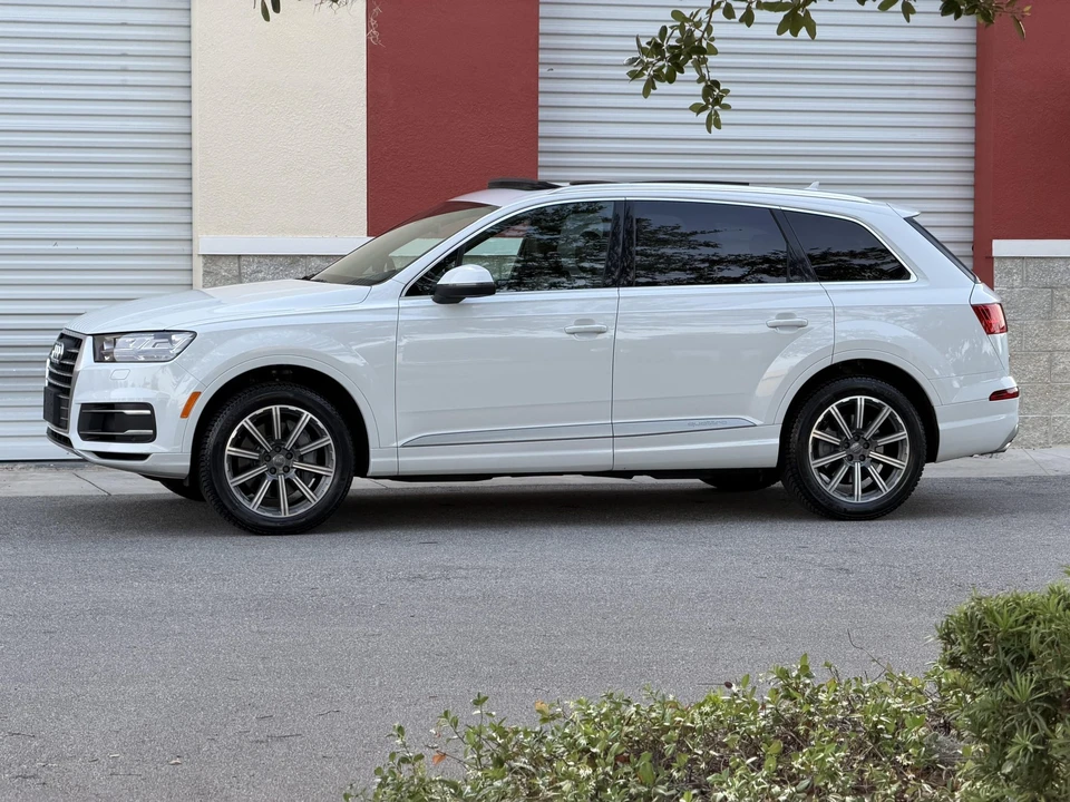 2017 Audi 4M Q7 - Image 8 of 31