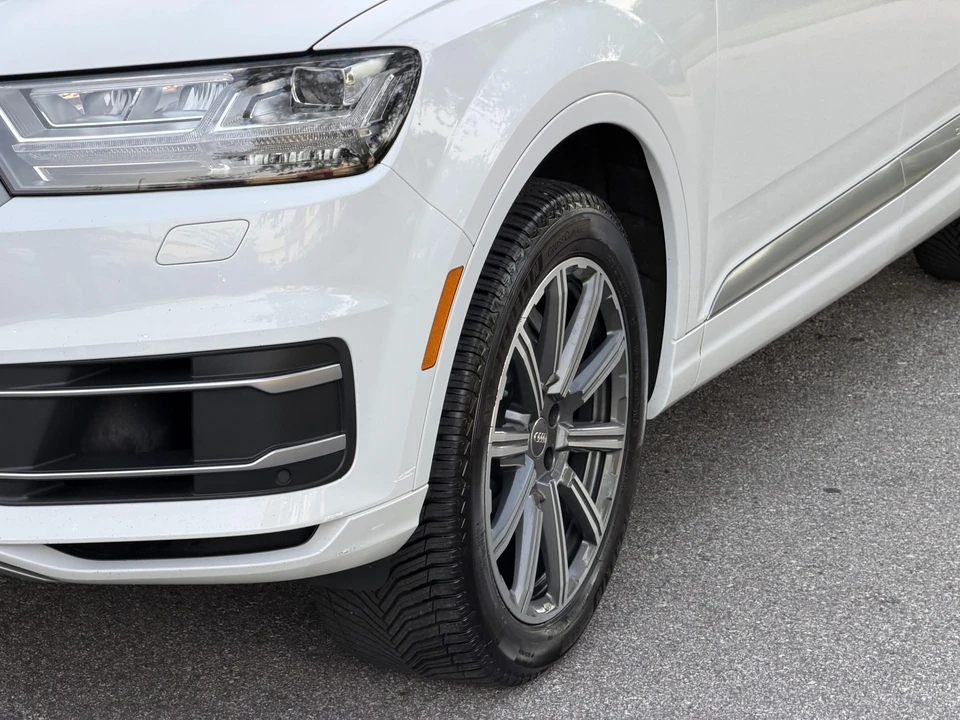 2017 Audi 4M Q7 - Image 29 of 31