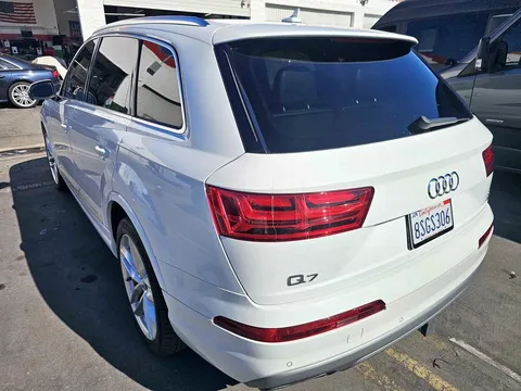 2017 Audi Q7 Premium Plus