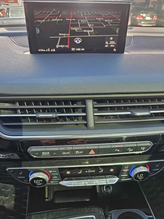 2017 Audi 4M Q7 - Image 2 of 19